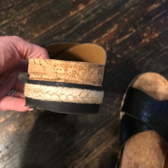 Adrienne Vittadini faux leather slides - Picture 5 of 6